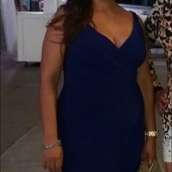 Dress - Picture 7 of 7